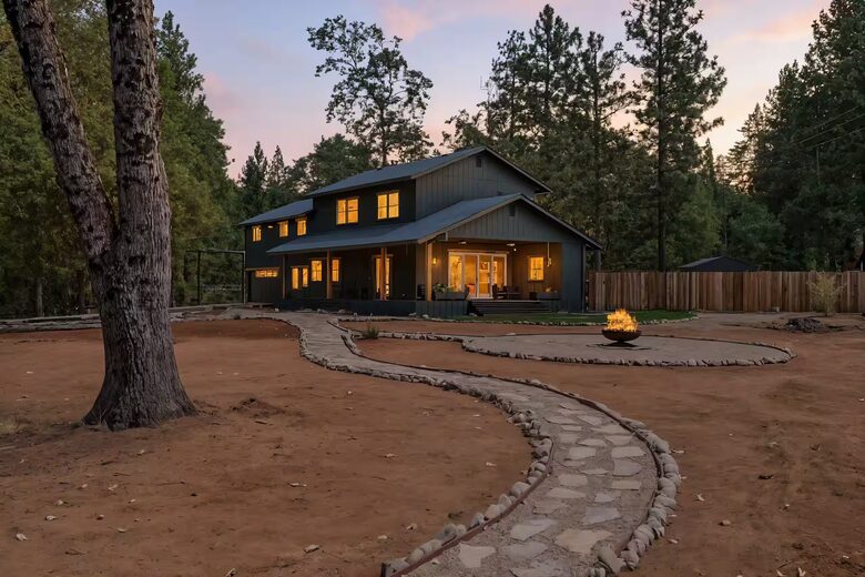 Private Pioneer Escape with Yoga Sanctuary & Mountain Views - Pioneer, California