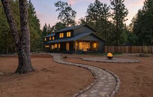 Private Pioneer Escape with Yoga Sanctuary & Mountain Views - Pioneer, California