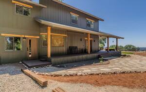 Private Pioneer Escape with Yoga Sanctuary & Mountain Views - Pioneer, California