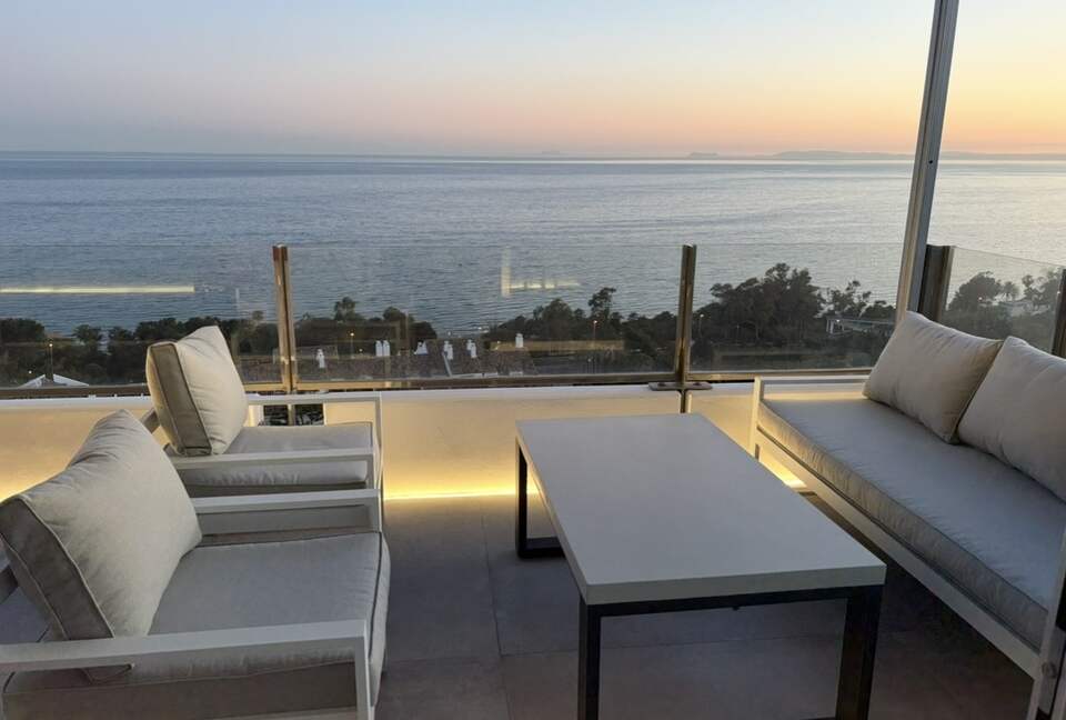 Sea View Residence in a Gated Marbella Community - Marbella, Spain