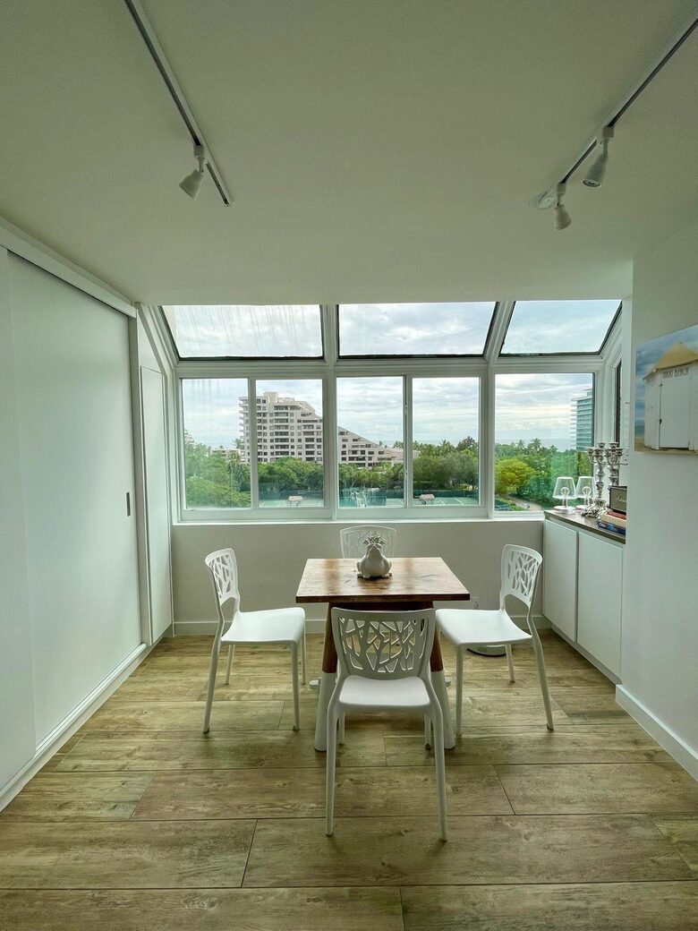 Key Biscayne Escape with Island Views - Key Biscayne, Florida