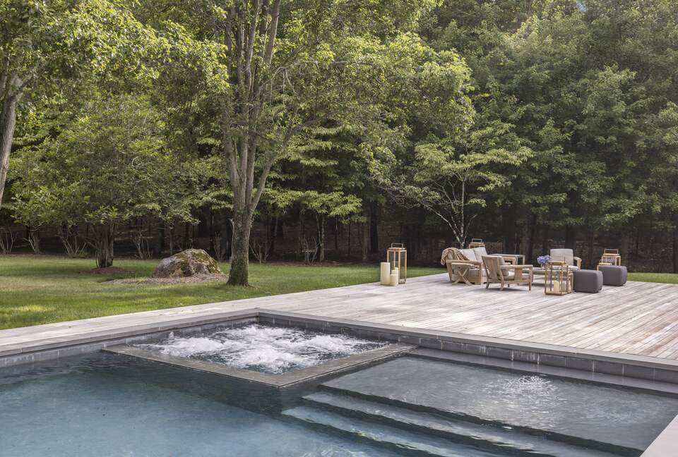 East Hampton High Life | Pool and Tennis - East Hampton, New York