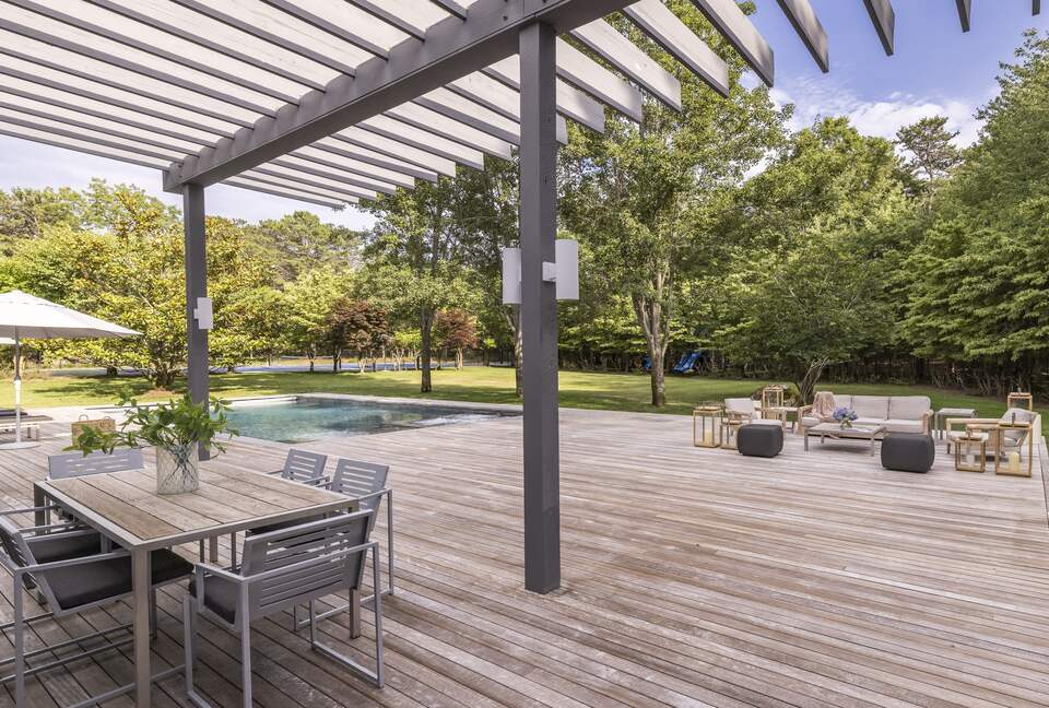East Hampton High Life | Pool and Tennis - East Hampton, New York