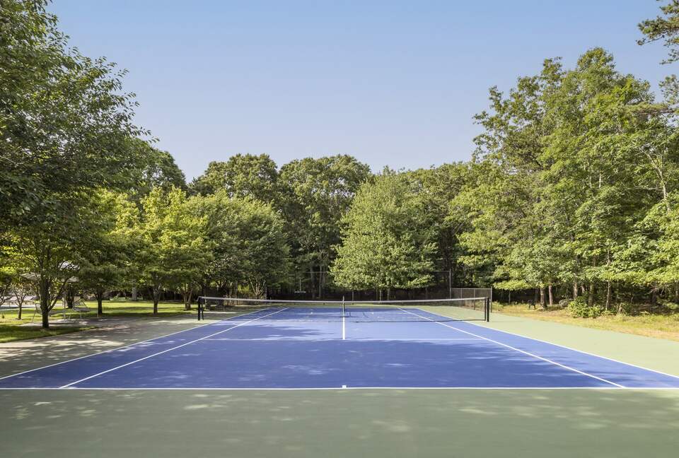 East Hampton High Life | Pool and Tennis - East Hampton, New York