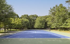 East Hampton High Life | Pool and Tennis - East Hampton, New York