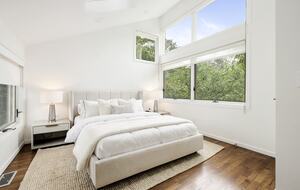 East Hampton High Life | Pool and Tennis - East Hampton, New York