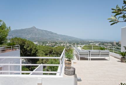 Panoramic Sea View Penthouse in Nueva Andalucía - Marbella, Spain