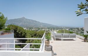 Panoramic Sea View Penthouse in Nueva Andalucía - Marbella, Spain