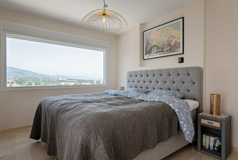 Panoramic Sea View Penthouse in Nueva Andalucía - Marbella, Spain