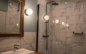 Restored Provençal Farmhouse with Heated Pool - Tarascon, France
