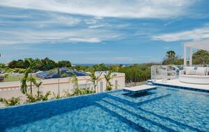 Villa Noé - Orient Bay, France