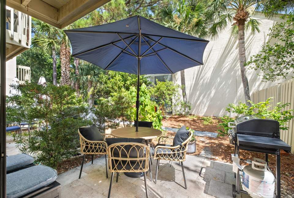 Coastal Retreat Steps from Coligny Beach & Dining - Hilton Head, South Carolina