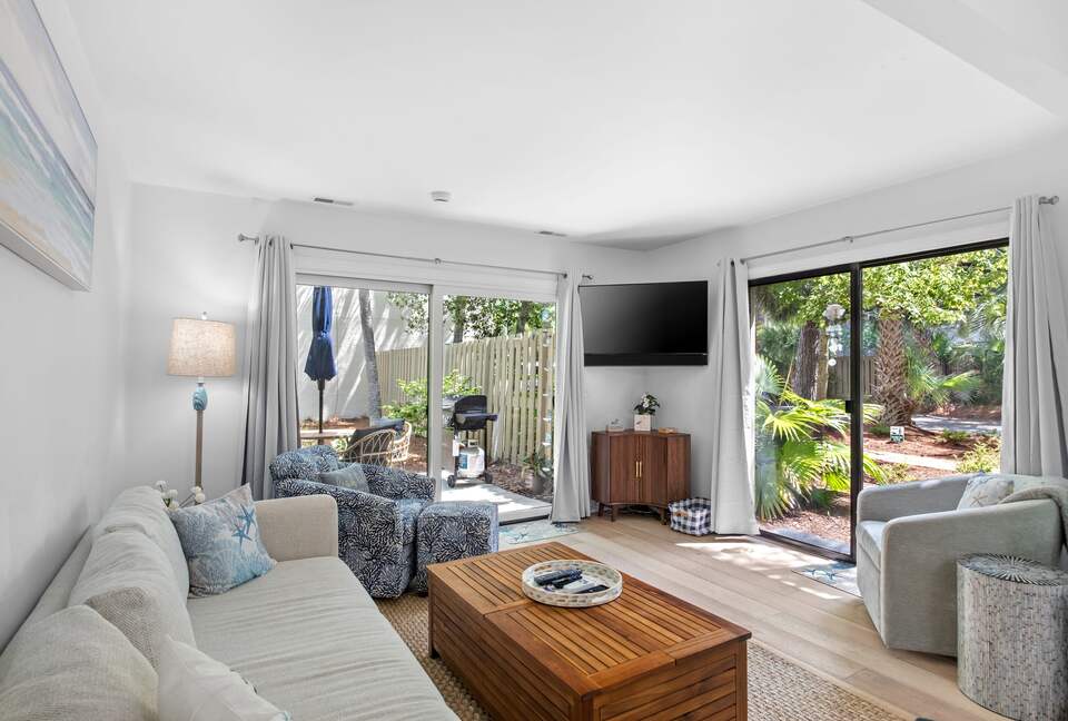 Coastal Retreat Steps from Coligny Beach & Dining - Hilton Head, South Carolina