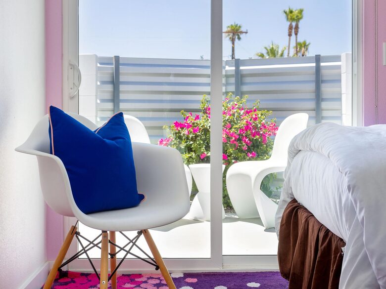 Midcentury Palm Springs with Pool and Mountain Views - Palm Springs, California