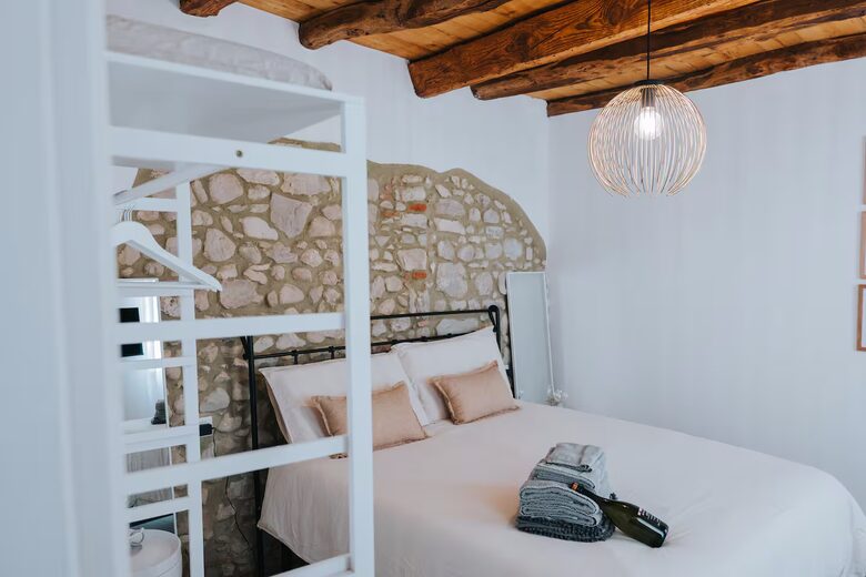 Elegant Townhouse in the Prosecco Hills - Cison di Valmarino, Italy