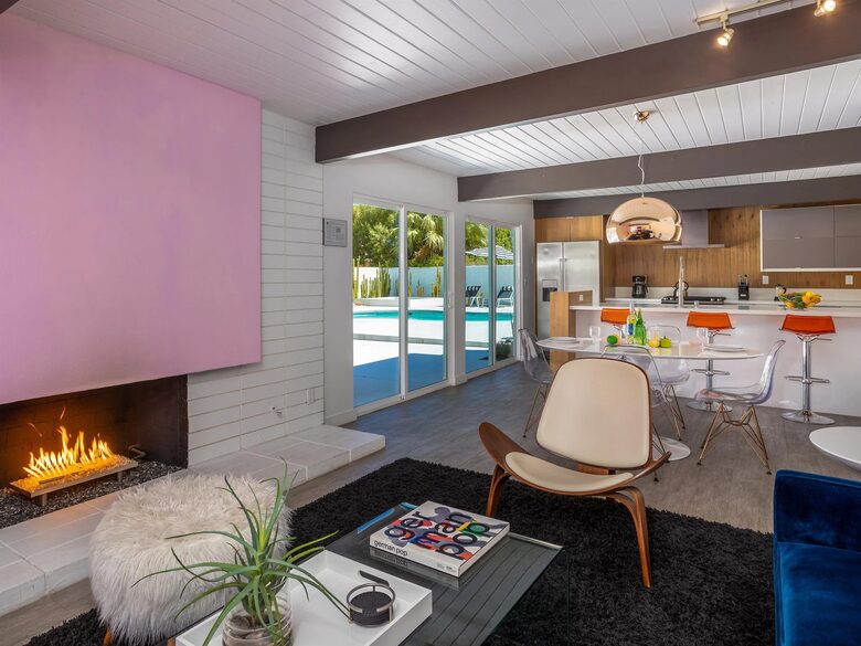Midcentury Palm Springs with Pool and Mountain Views - Palm Springs, California