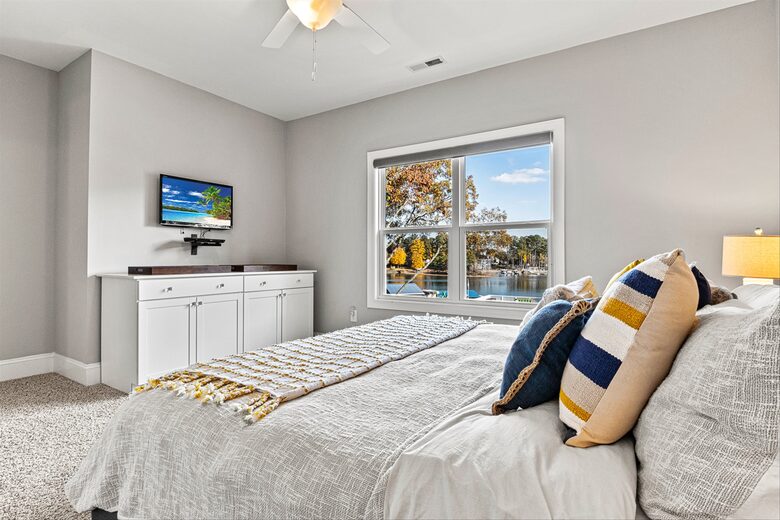 Lake Norman Estate with Private Dock - Denver, North Carolina
