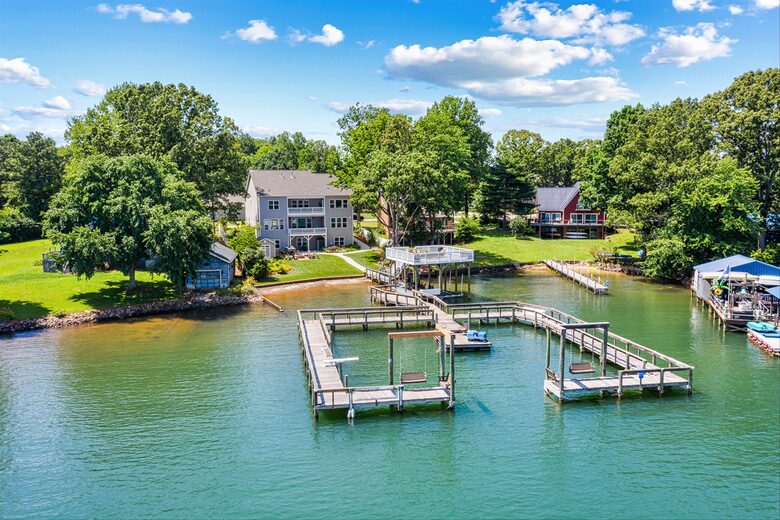 Lake Norman Estate with Private Dock - Denver, North Carolina