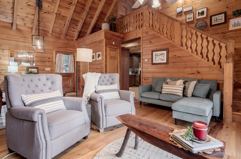 Fireside Mountain Escape Near Helen - Cleveland, Georgia