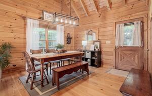 Fireside Mountain Escape Near Helen - Cleveland, Georgia