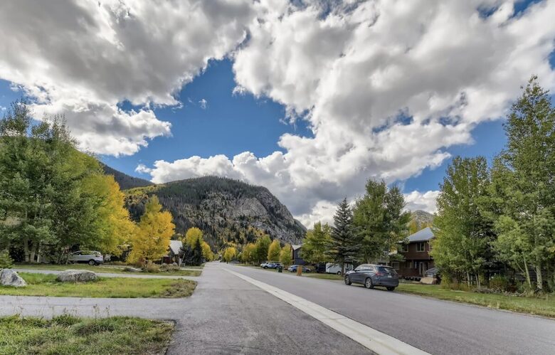 Frisco Living Near Five Ski Resorts - Frisco, Colorado