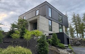 Massawippi Lakefront Estate | Pool, Guesthouses & Waterfront Views - Hatley, Canada