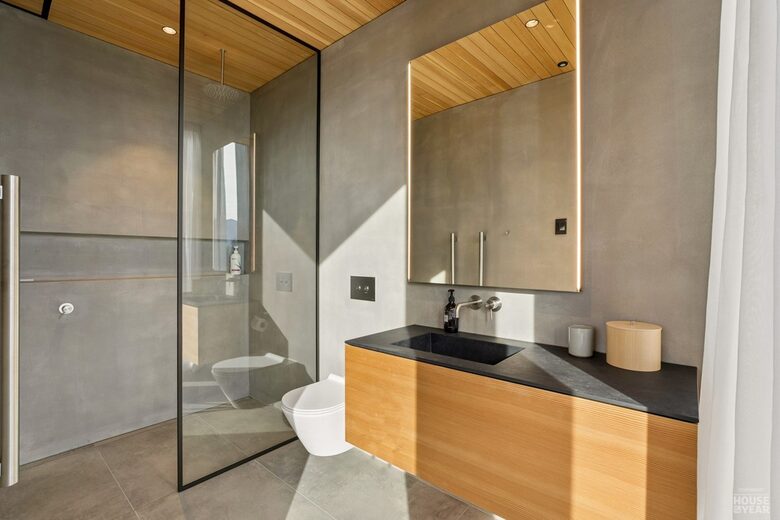 Wānaka Lakeside Architectural Retreat - Wānaka, New Zealand
