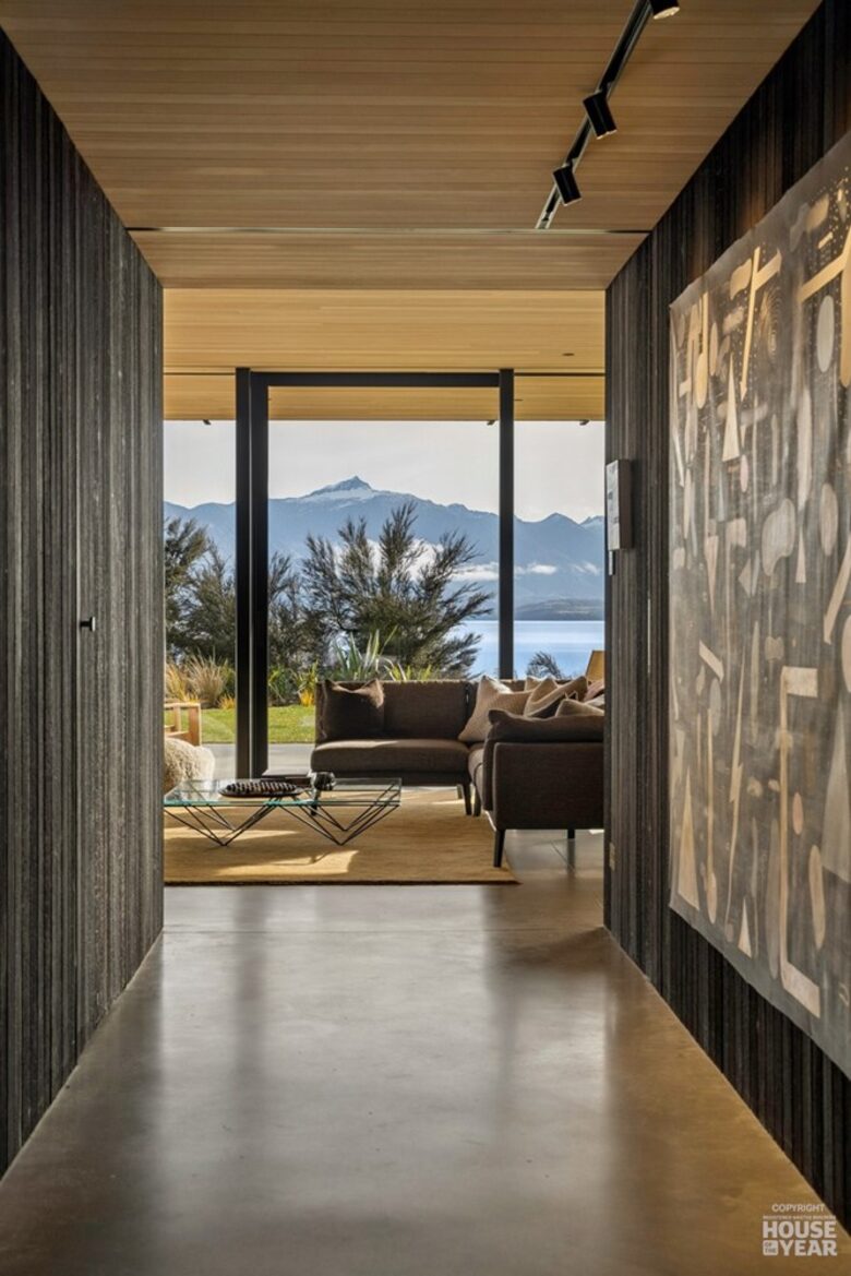 Wānaka Lakeside Architectural Retreat - Wānaka, New Zealand