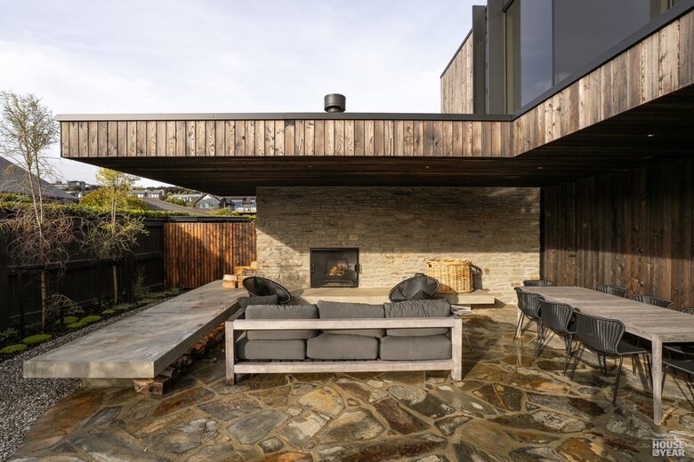 Wānaka Lakeside Architectural Retreat - Wānaka, New Zealand