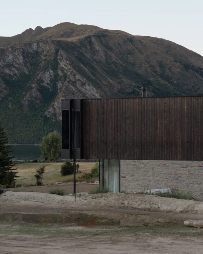 Wānaka Lakeside Architectural Retreat - Wānaka, New Zealand