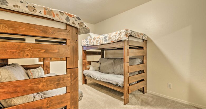 Pinetop Cabin with Direct National Forest Trail Access - Pinetop, Arizona