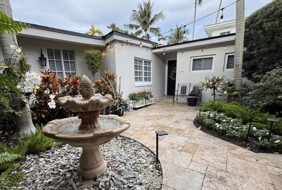 Fort Lauderdale Waterfront Villa - Ft Lauderdale, Florida