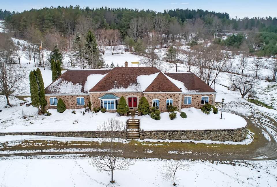 Private Lake Estate Near Holiday Valley - Ellicottville, New York