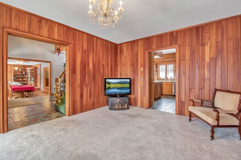Private Lake Estate Near Holiday Valley - Ellicottville, New York