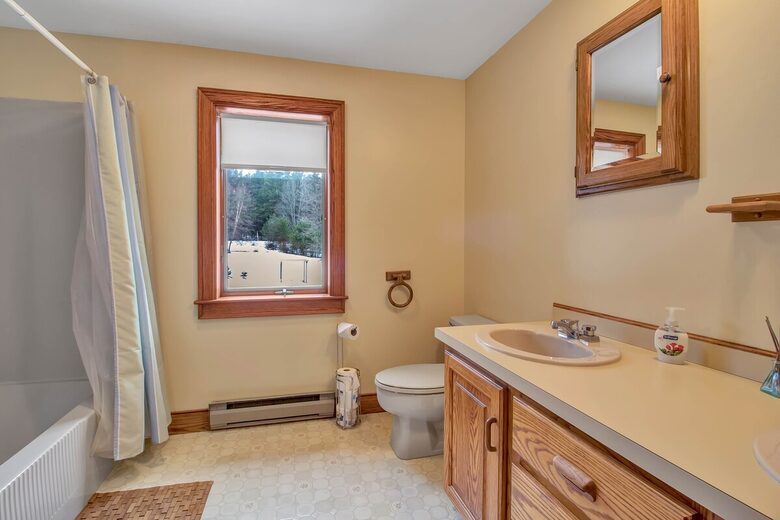 Private Lake Estate Near Holiday Valley - Ellicottville, New York