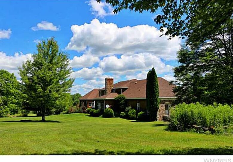 Private Lake Estate Near Holiday Valley - Ellicottville, New York