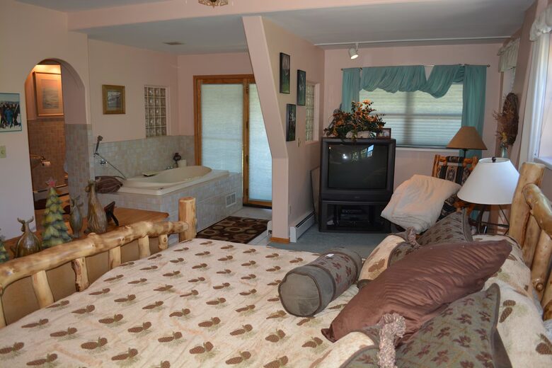 Large Winter Park Cabin with Continental Divide Views - Winter Park, Colorado