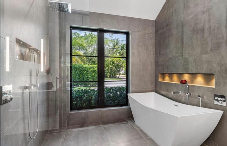 Contemporary Oasis in Delray Beach - Delray Beach, Florida