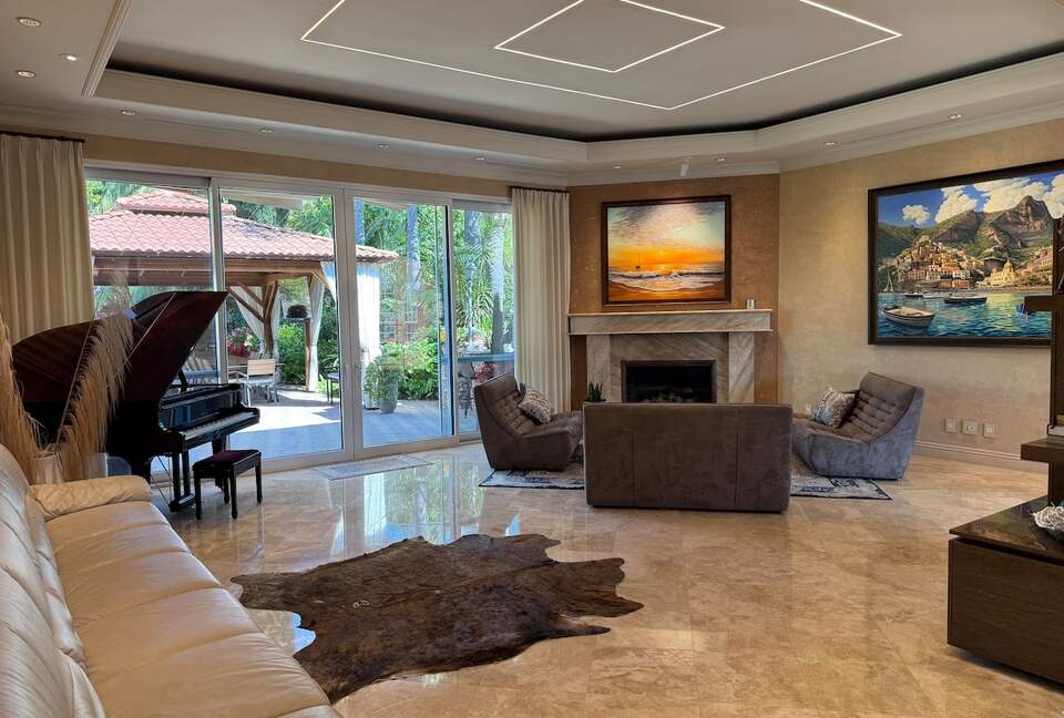 Orange County Villa with Spacious Backyard & Movie Room - Mission Viejo, California