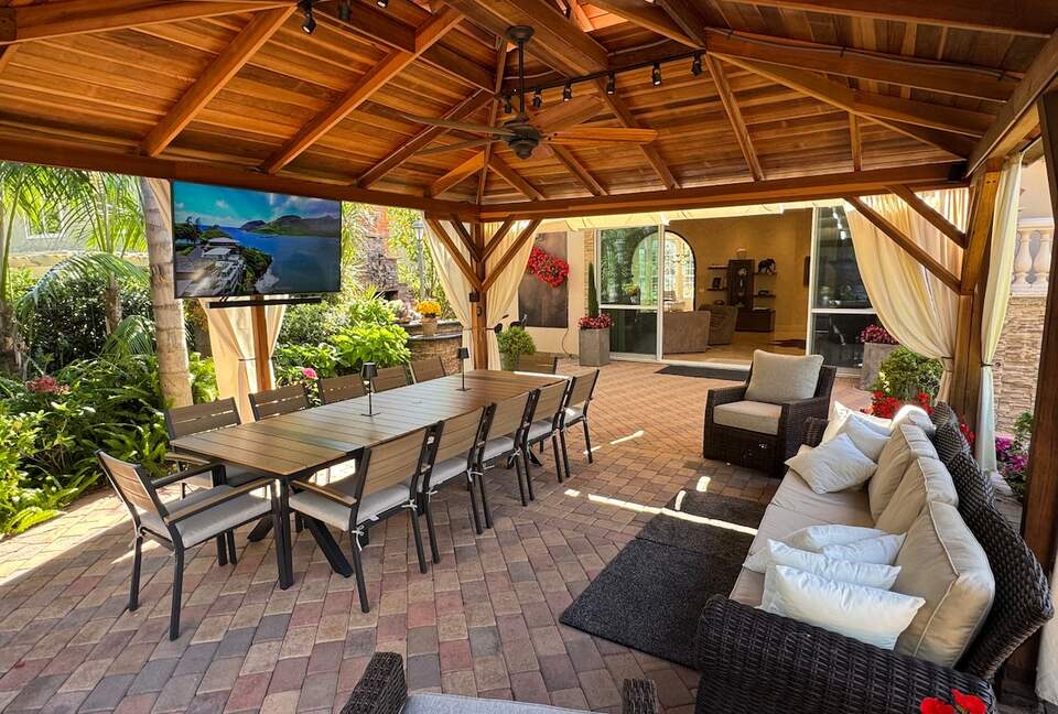 Orange County Villa with Spacious Backyard & Movie Room - Mission Viejo, California