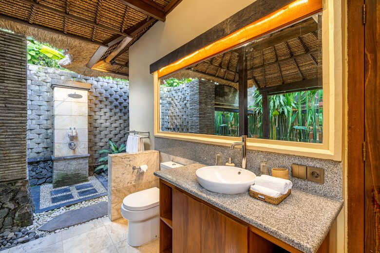 Kubu Cempaka - Pererenan, Indonesia