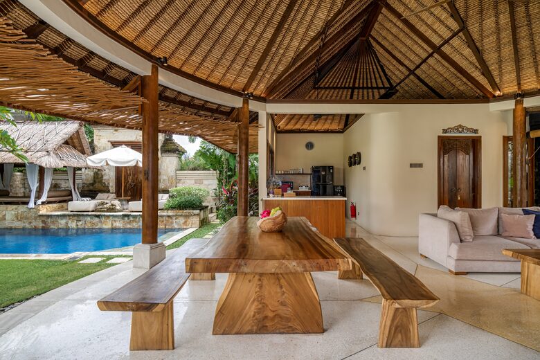Kubu Cempaka - Pererenan, Indonesia