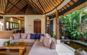 Kubu Cempaka - Pererenan, Indonesia