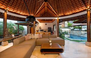 Kubu Cempaka - Pererenan, Indonesia