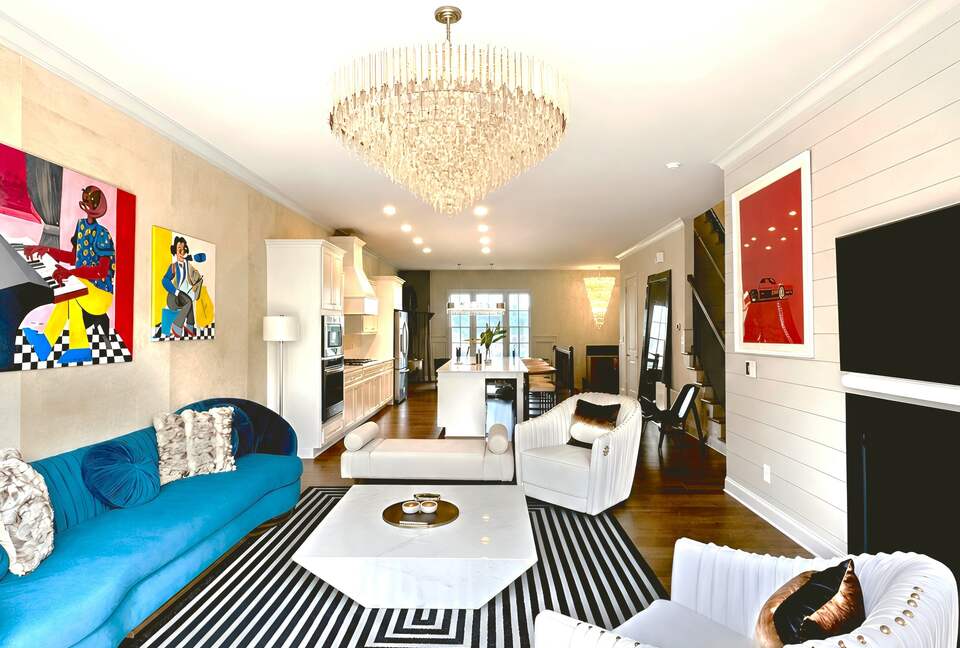 Designer Brookhaven Townhome Near Atlanta - Brookhaven, Georgia