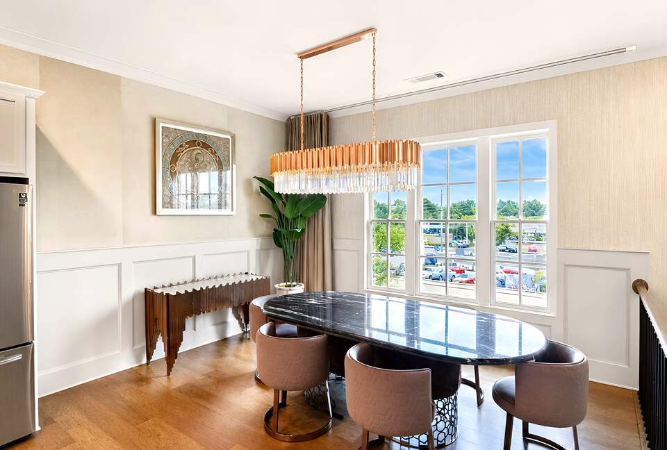 Designer Brookhaven Townhome Near Atlanta - Brookhaven, Georgia