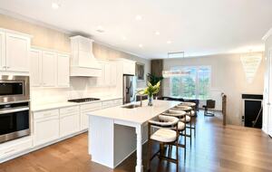 Designer Brookhaven Townhome Near Atlanta - Brookhaven, Georgia