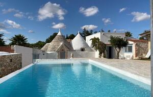 Traditional Trulli Retreat in Puglia - Putignano, Italy