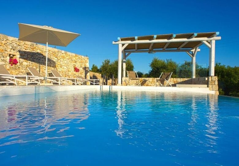 Traditional Trulli Retreat in Puglia - Putignano, Italy