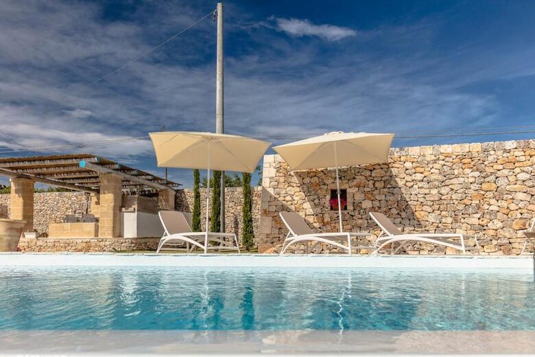 Traditional Trulli Retreat in Puglia - Putignano, Italy
